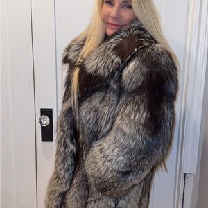 🩶Luxurious Saga Fox Fur Coat🩶Black Label🤍